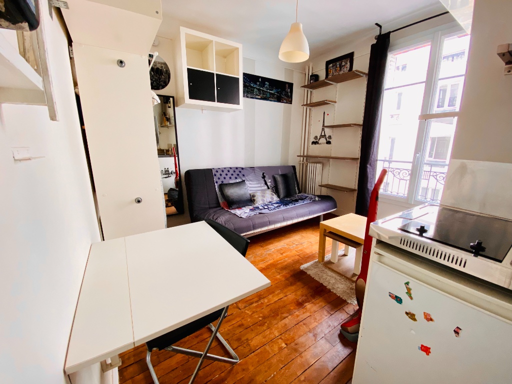 Appartement Paris 1 pièce(s) 12.82 m2 1