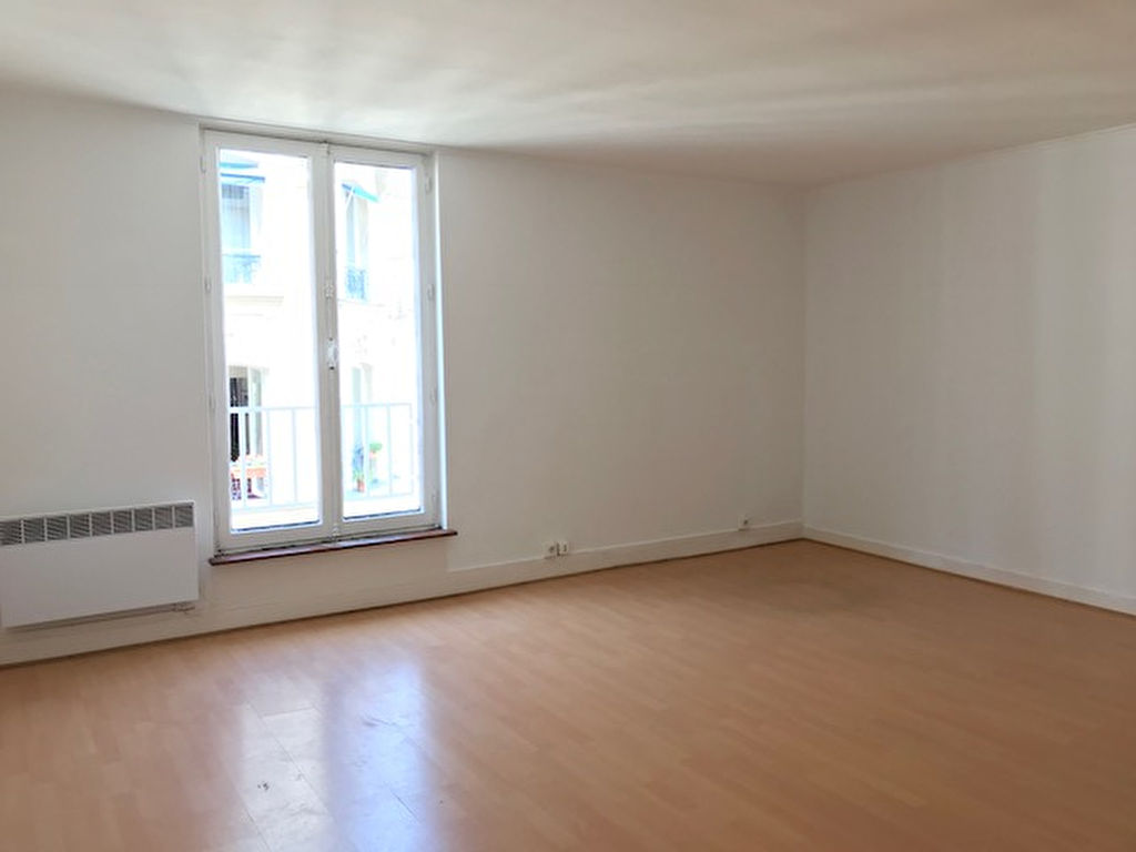 Studio non meublé  – 28 m² – Paris 18ème 2