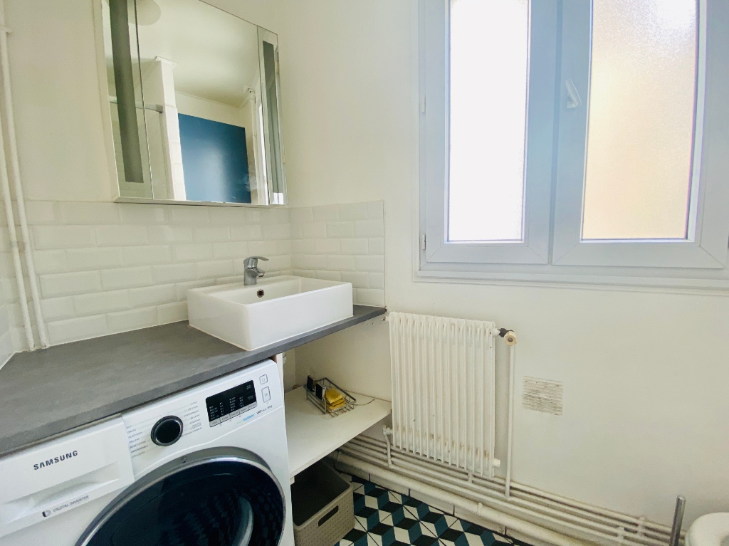 Appartement 2 pièces meublé – Paris 18ème 8