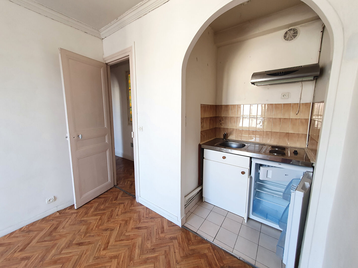 Two rooms of 31m² to renovate 10