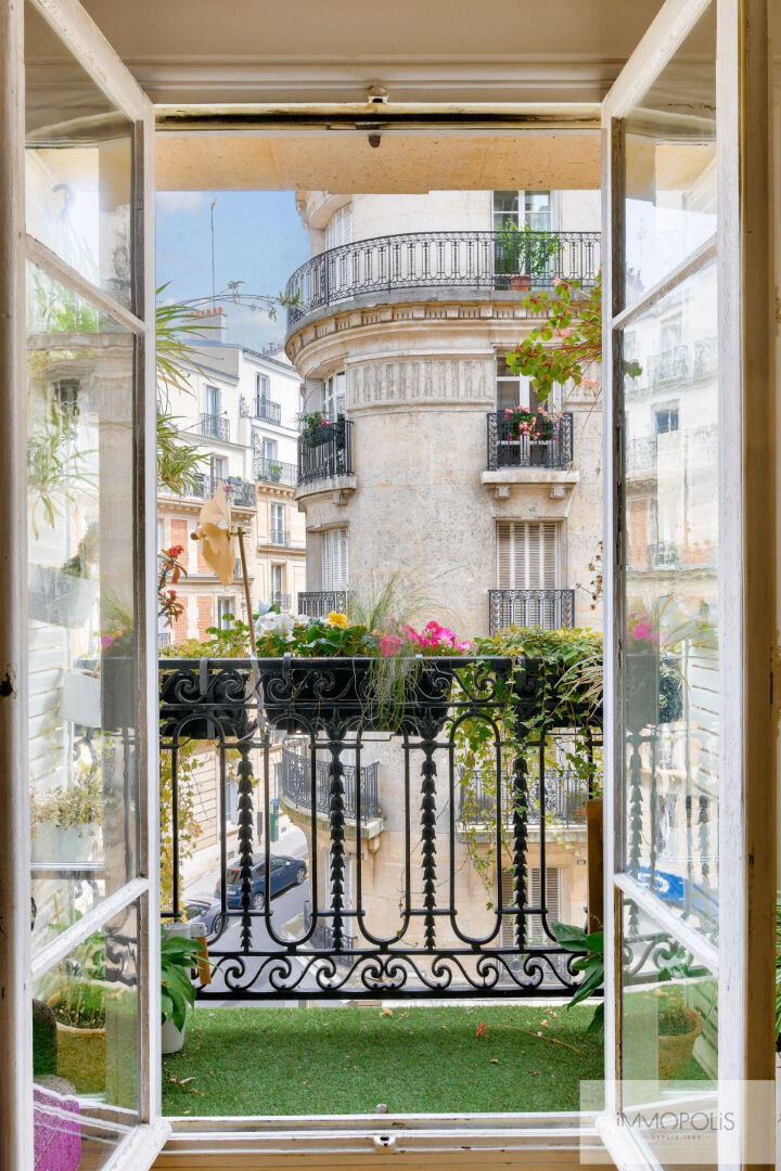 Vignes de Montmatre / Gaston Couté  3 pièces 2 chambres  très beau classique. 10