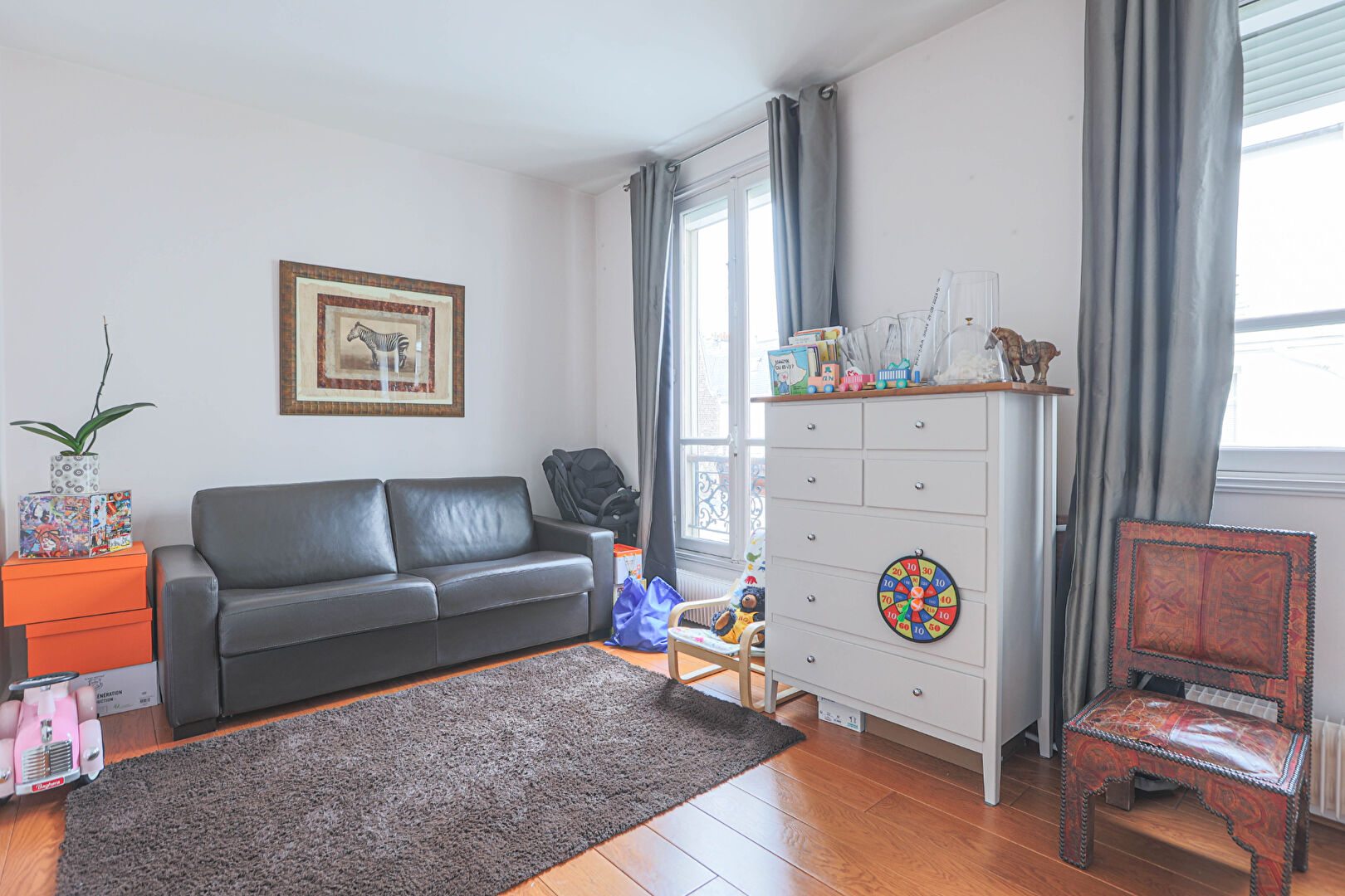 Family apartment in the Abbesses – Paris 18th. 12