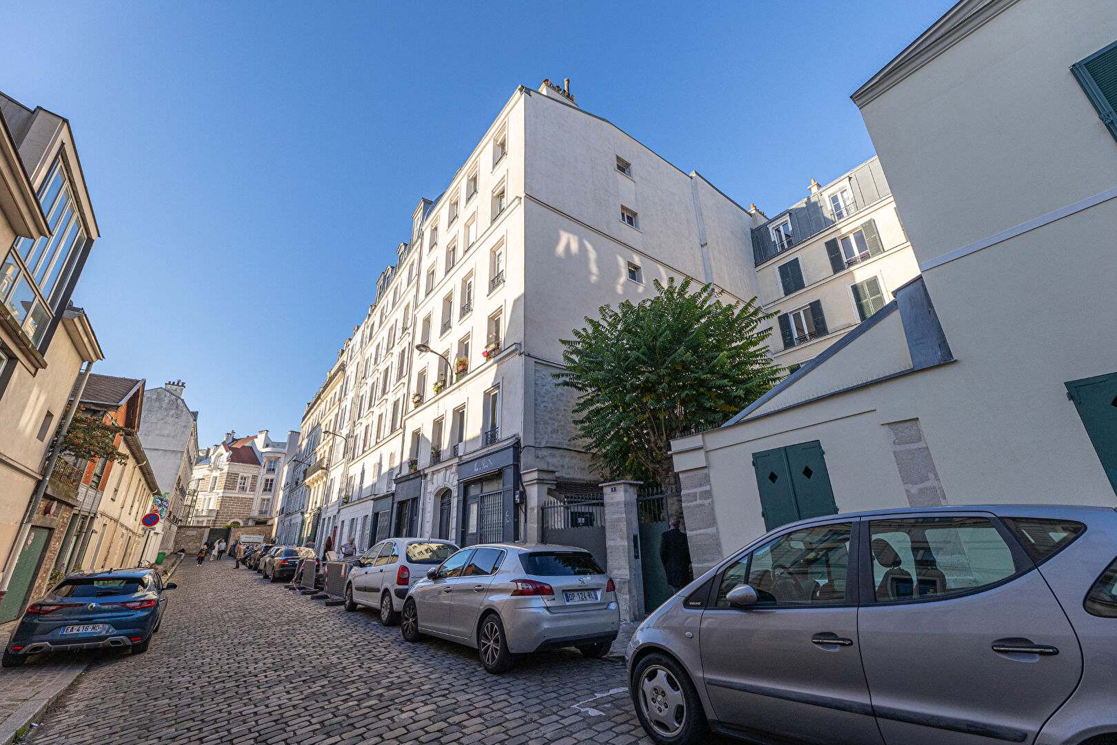 Studio entièrement rénové avec un jardin privé en plein coeur de Montmartre ! 11