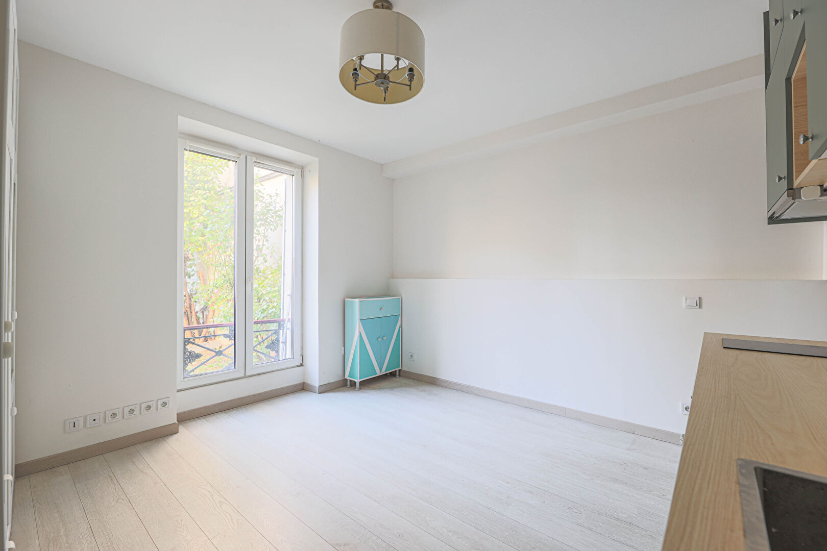 Studio entièrement rénové avec un jardin privé en plein coeur de Montmartre ! 4