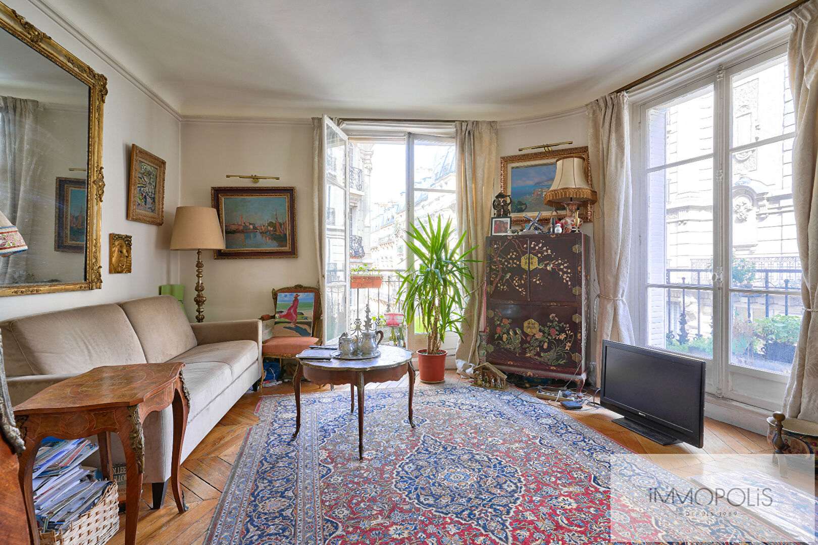 Opportunité unique en viager occupé : Charmant appartement à moderniser, quartier Lamarck-Caulaincourt 3