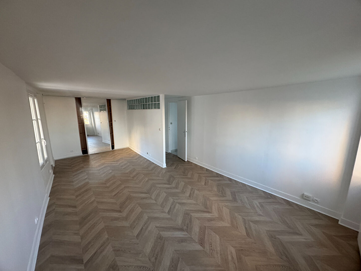 Appartement Paris 1 pièce(s) 31.58 m2 1