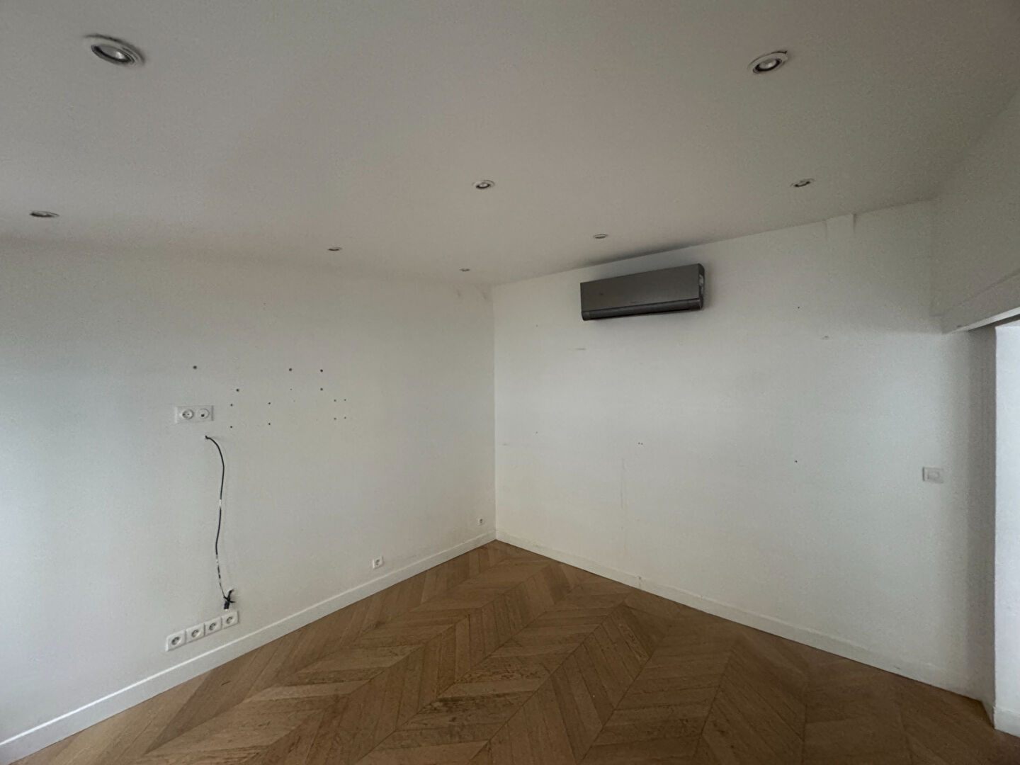 Local commercial Levallois Perret 28.72 m2 4